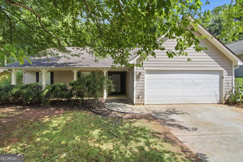2572 Herndon Road
