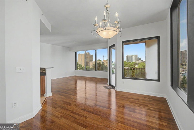 Photo 15 of 2828 Peachtree Road NE ##802