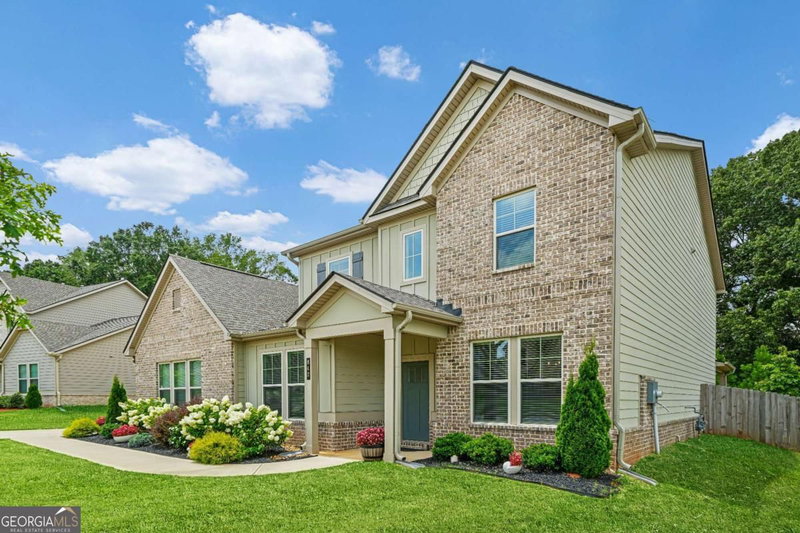 Photo 16 of 842 Orwell Drive
