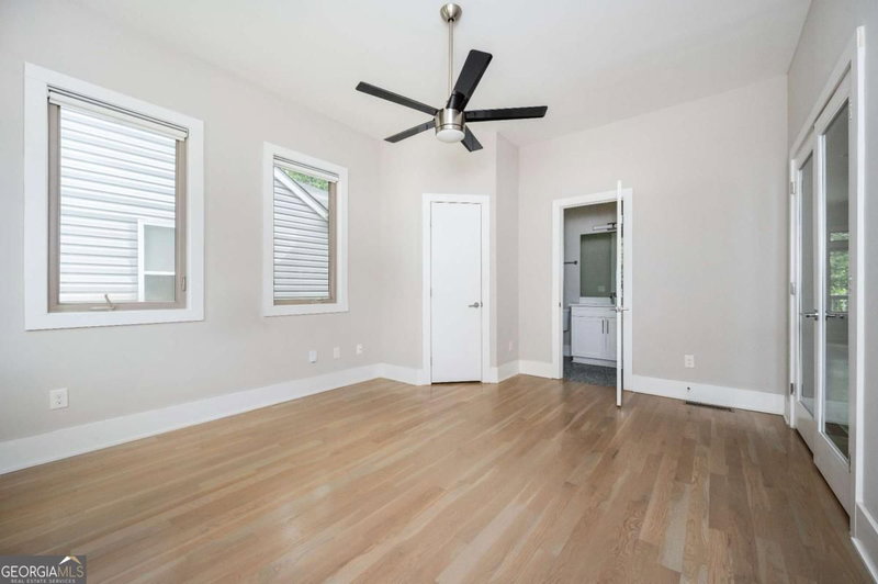 Photo 7 of 406 E Side Avenue SE