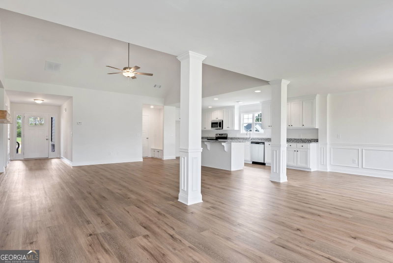 Photo 20 of 406 Myles Way