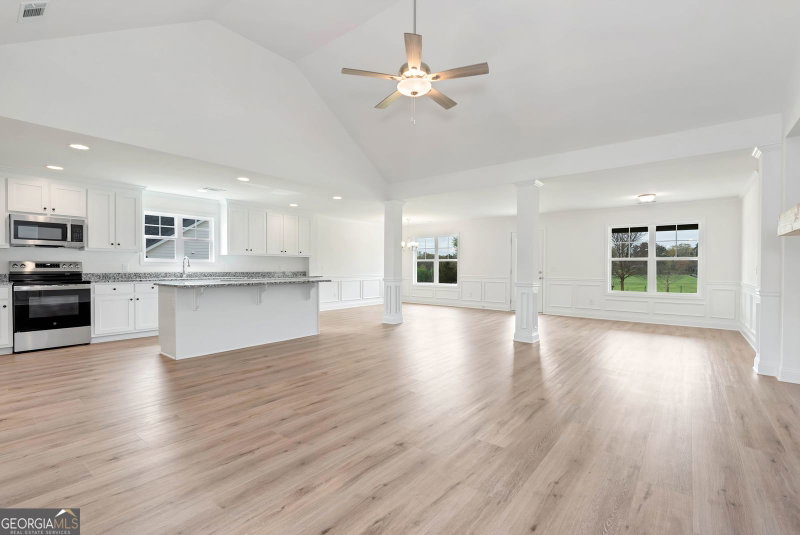 Photo 10 of 406 Myles Way