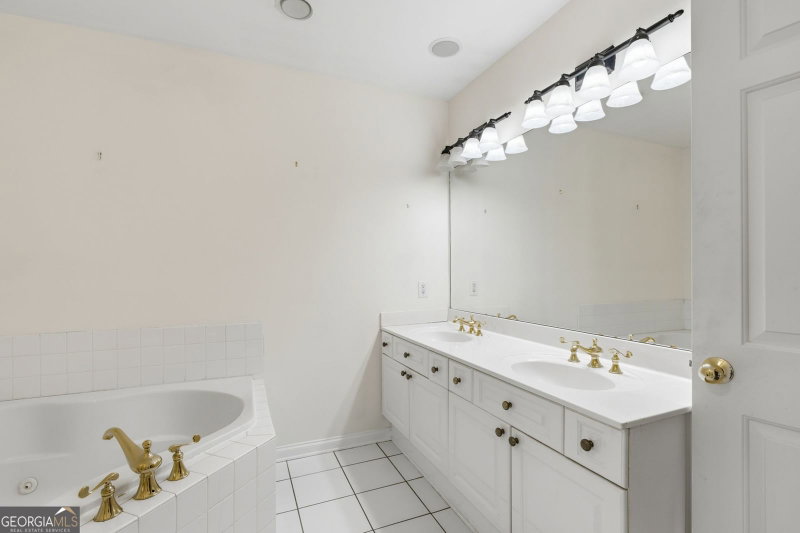 Photo 20 of 1735 Peachtree Street NE #304