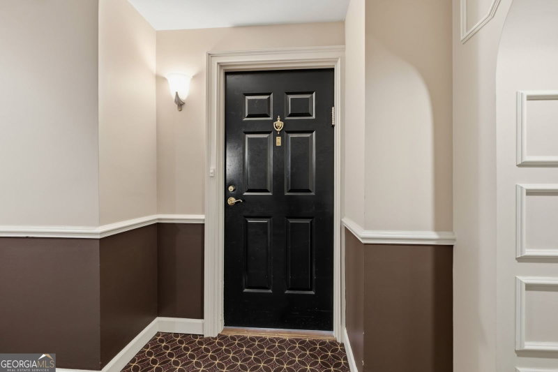 Photo 3 of 1735 Peachtree Street NE #304