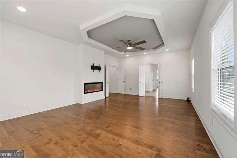 Photo 8 of 2961 SW Waterford Drive SW