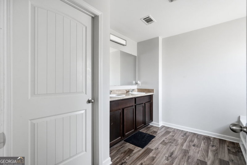 Photo 20 of 2024 S Sawgrass Drive E