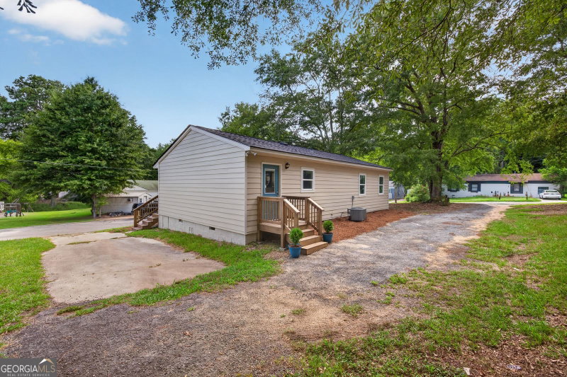Photo 6 of 701 Kendall Court
