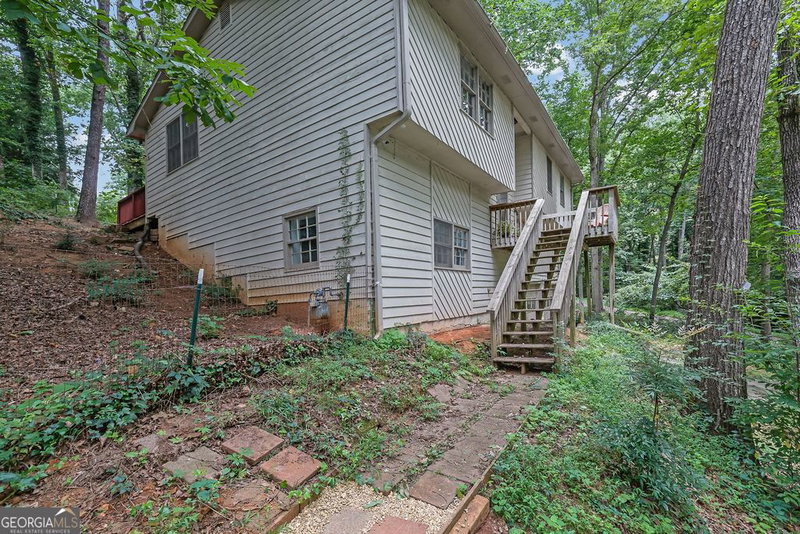 Photo 6 of 131 Little Brook Drive