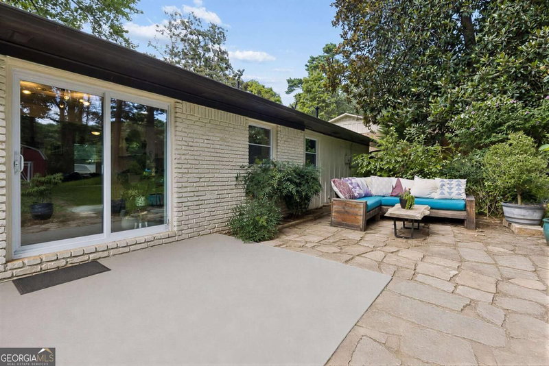 Photo 25 of 412 Derbyshire Drive