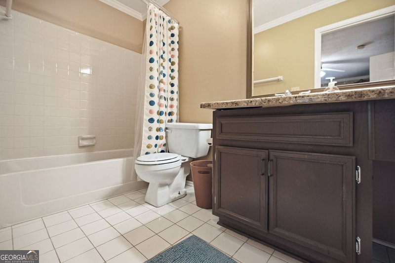 Photo 20 of 402 Olde Mill Lane #402