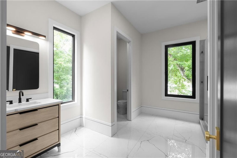 Photo 32 of 1666 S Gordon Street SW
