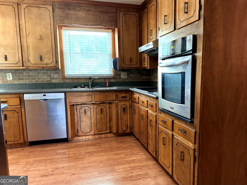 Photo 10 of 280 Davis Street