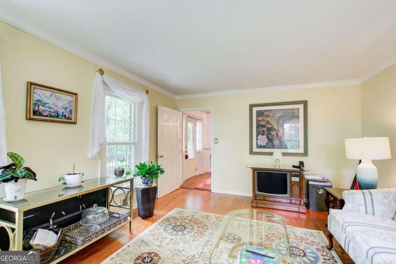 Photo 4 of 510 Ponderosa Drive