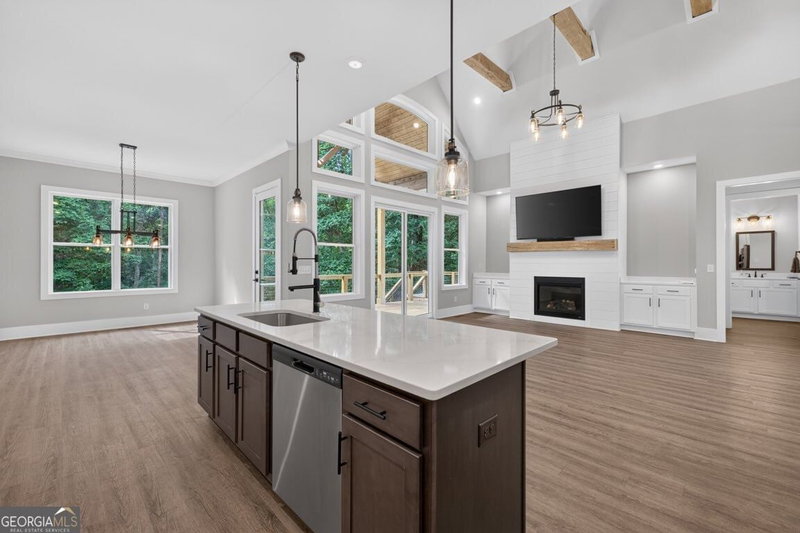 Photo 13 of 6052 Oak Hill Drive
