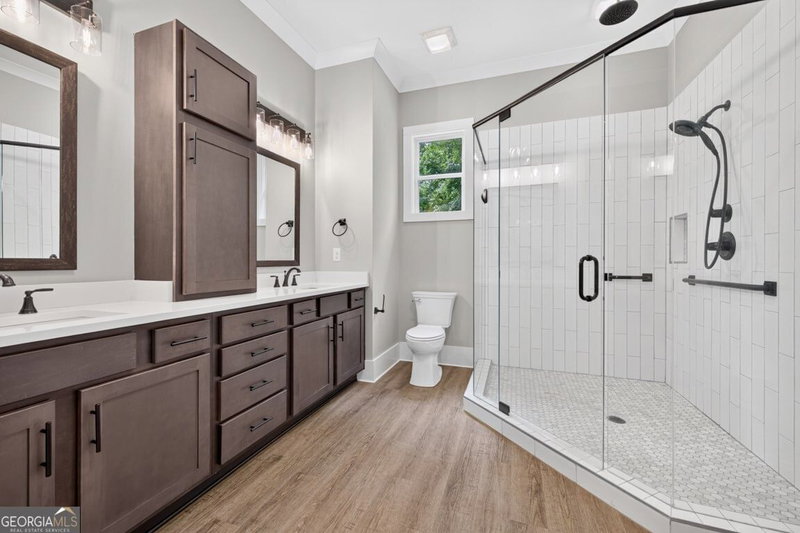 Photo 22 of 6052 Oak Hill Drive