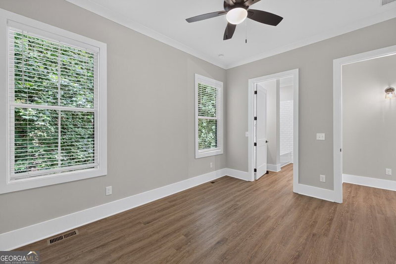 Photo 29 of 6052 Oak Hill Drive
