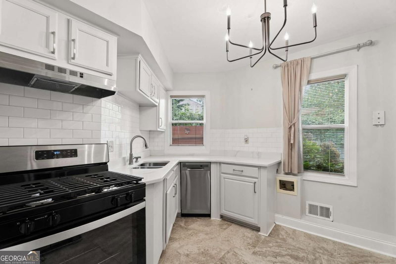 Photo 15 of 2477 N Decatur Road #B2