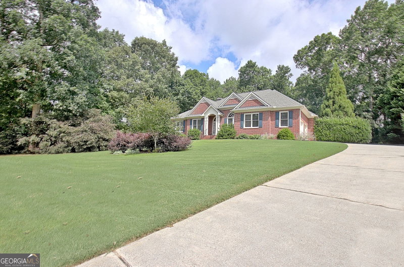 Photo 3 of 205 Hedgewick Way