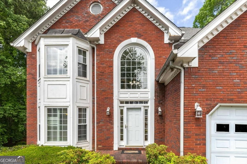 Photo 5 of 1918 De Winton Place