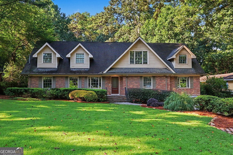 804 Pinetree Drive