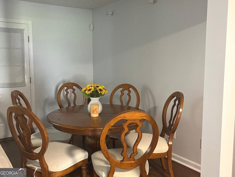 Photo 11 of 2434 Piering Drive
