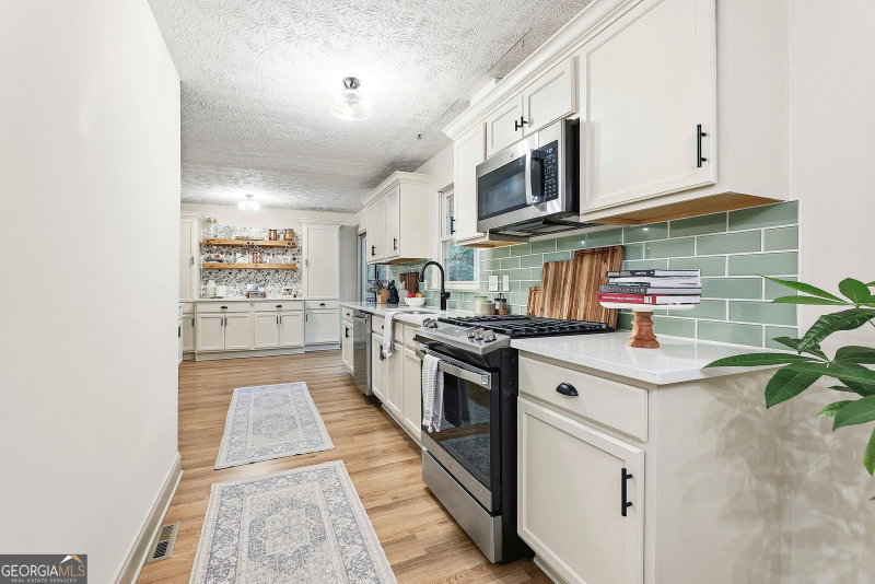 Photo 13 of 195 Oak Street