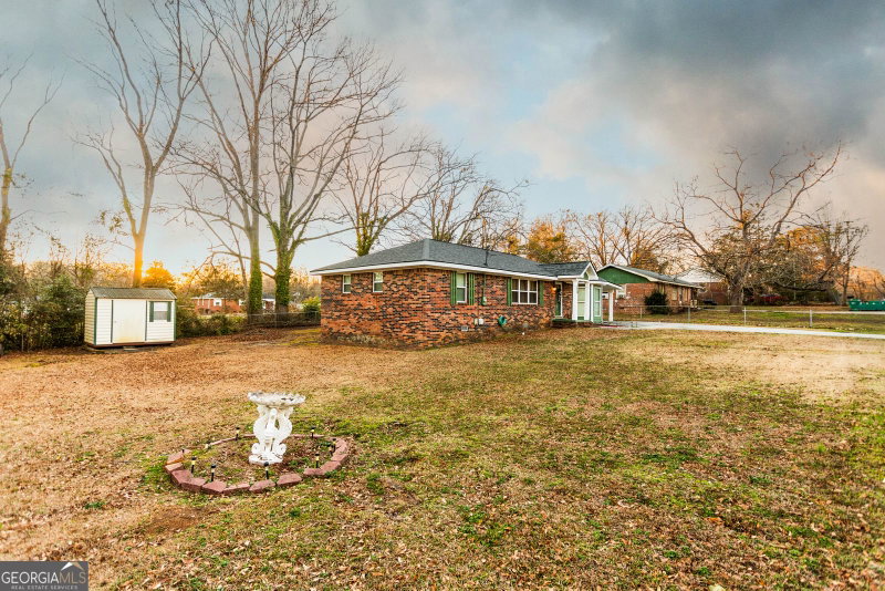 Photo 3 of 338 Boxwood Street