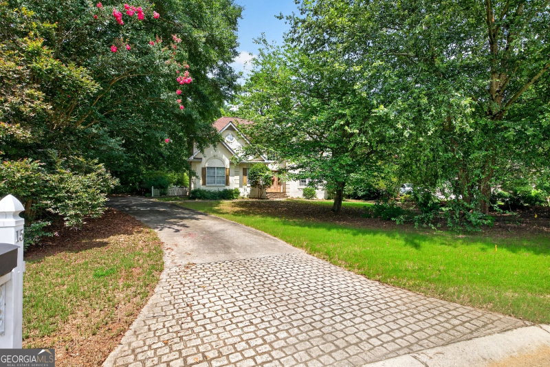 Photo 6 of 15 French Village Boulevard
