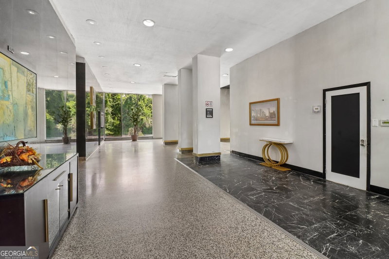 Photo 12 of 215 Piedmont Avenue NE #602