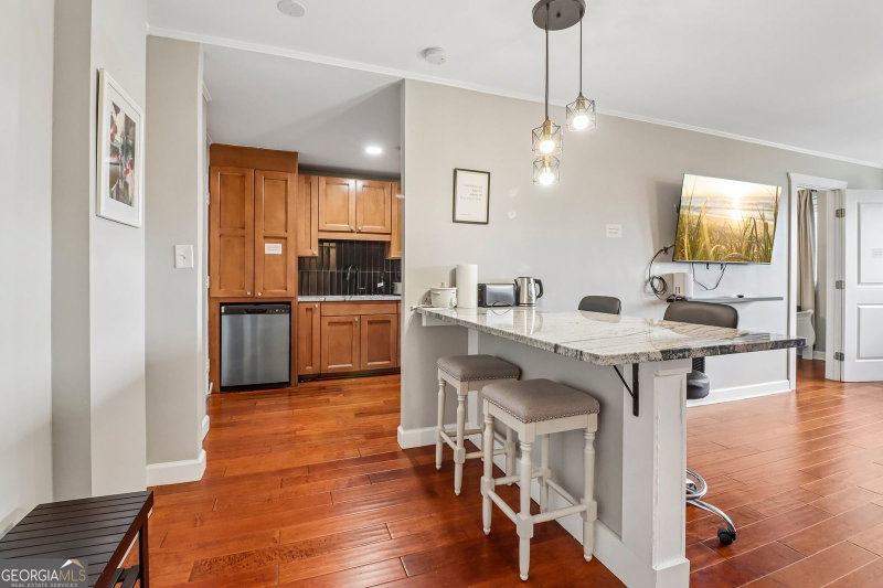 Photo 5 of 215 Piedmont Avenue NE #602