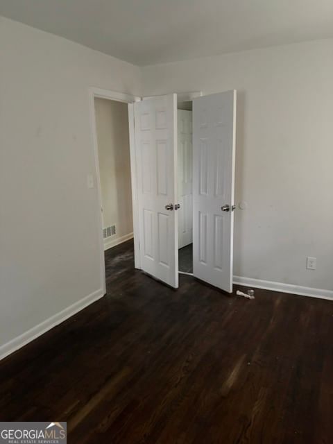 Photo 17 of 562 Roxbury Drive