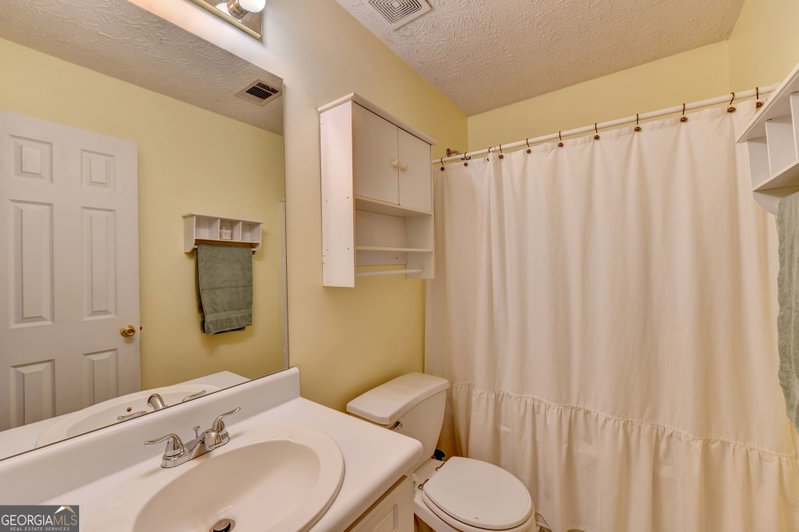 Photo 29 of 940 Willow Springs Court