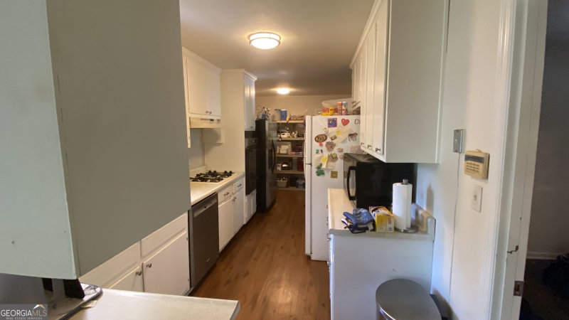 Photo 9 of 1473 Wesley Drive