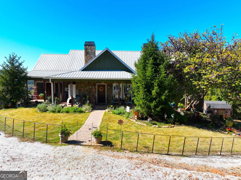 284 River Road