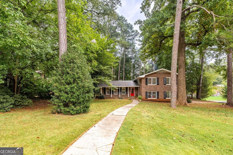 Photo 4 of 3921 Woburn Drive