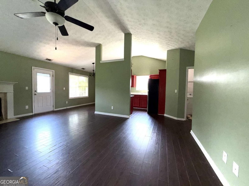 Photo 3 of 135 Windhaven Place