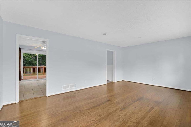 Photo 12 of 1563 Rockbridge Road
