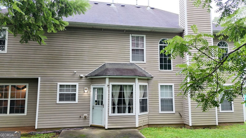 Photo 2 of 5613 Winchester Place