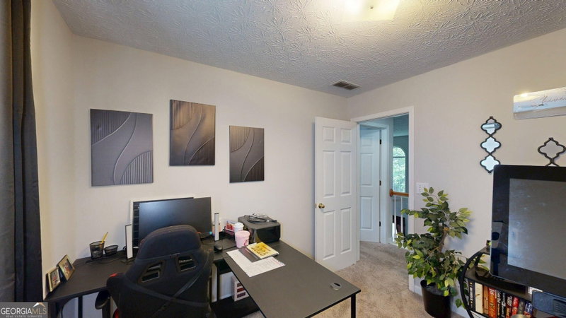 Photo 31 of 5613 Winchester Place