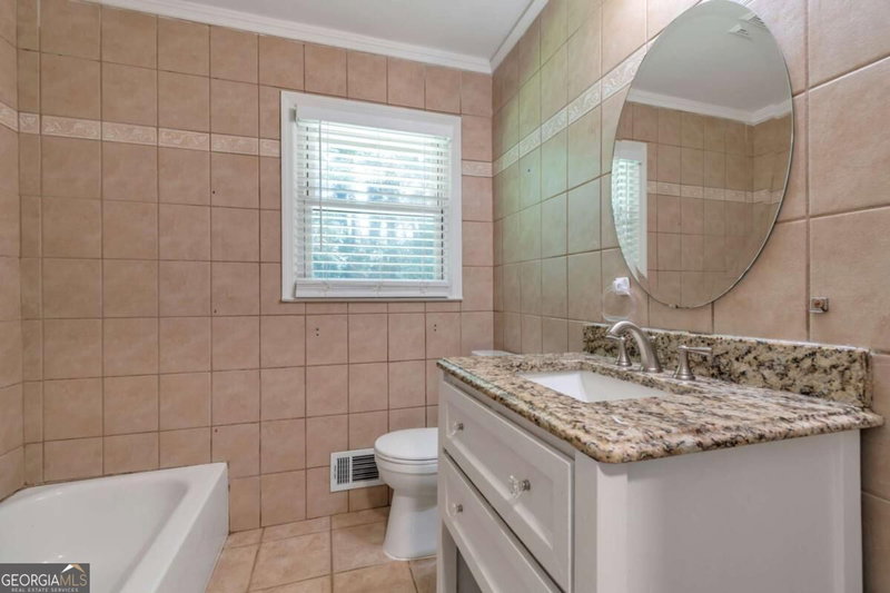 Photo 10 of 2756 Homeland Drive