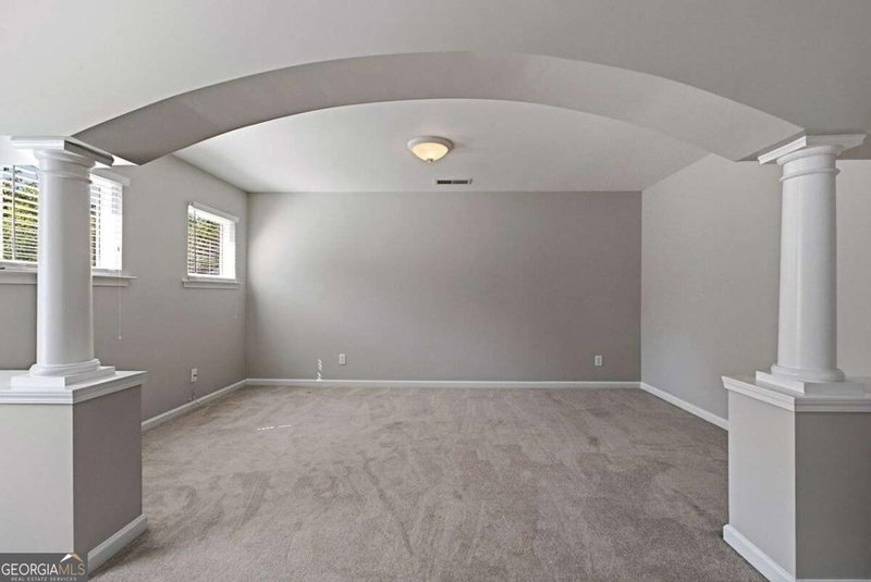 Photo 32 of 2031 Dartmoth Way