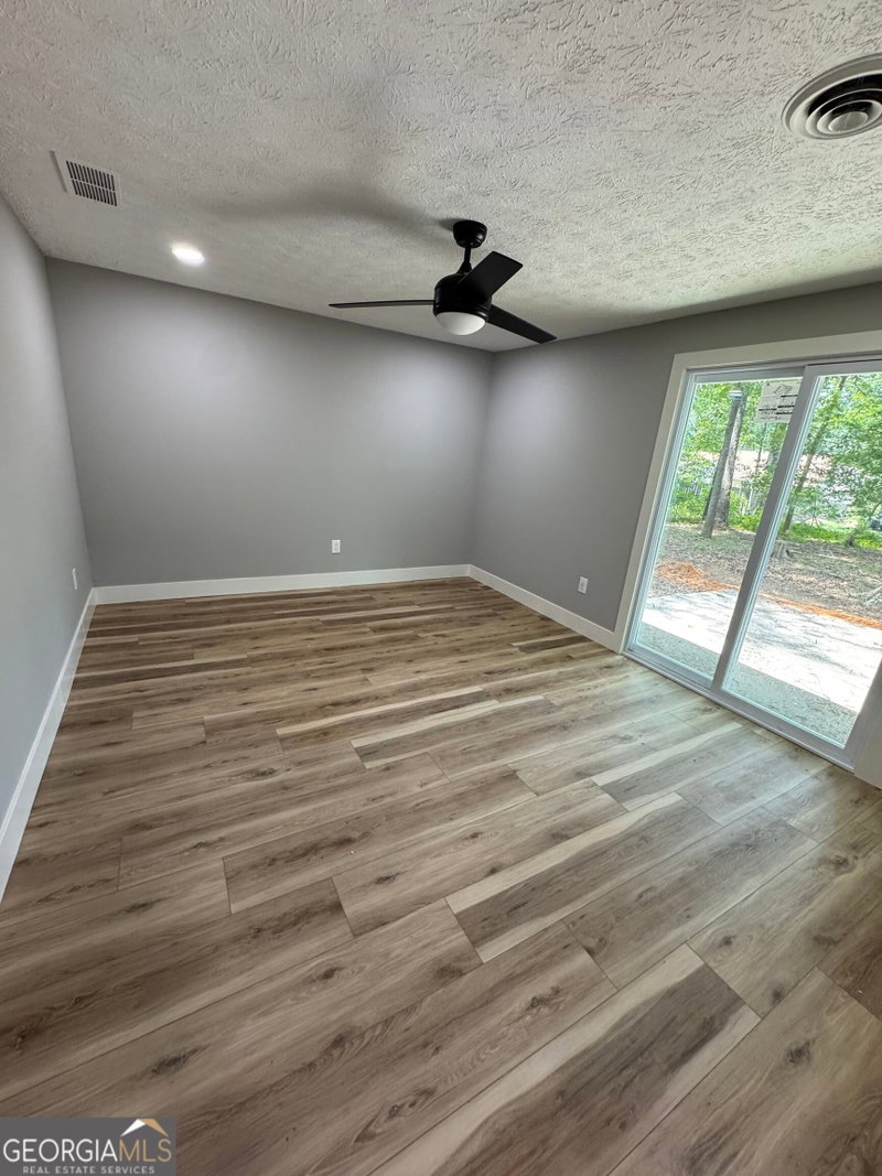 Photo 15 of 5770 Ivywood Drive