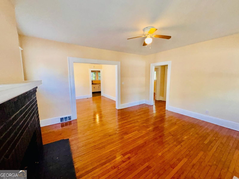 880 Cascade Avenue SW