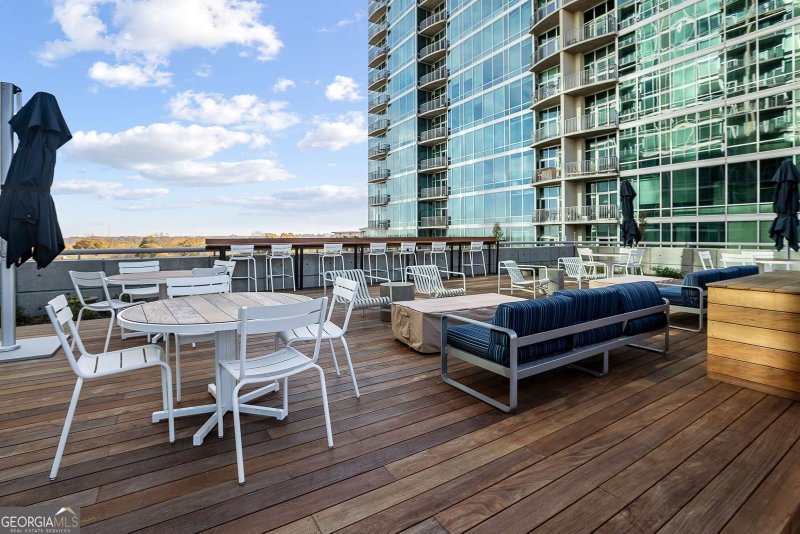 Photo 43 of 943 Peachtree Street NE #1314