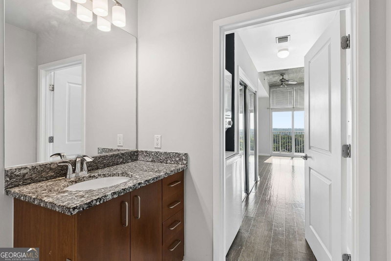 Photo 12 of 943 Peachtree Street NE #1314