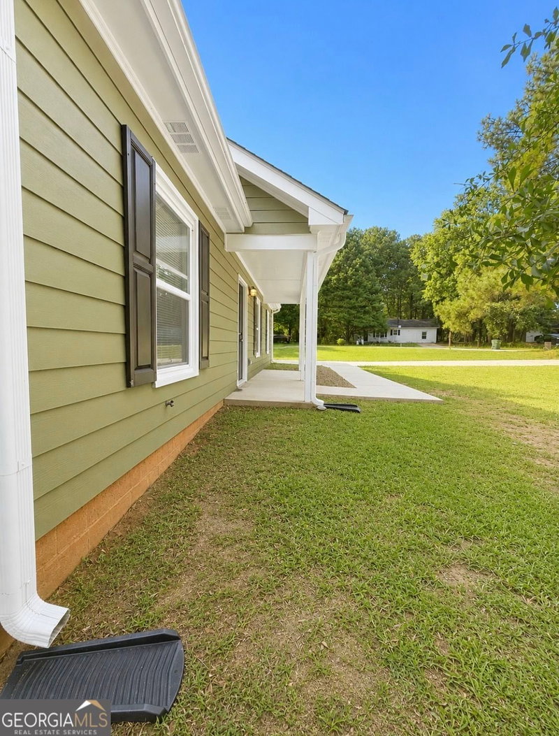 Photo 3 of 1220 Claywill Circle