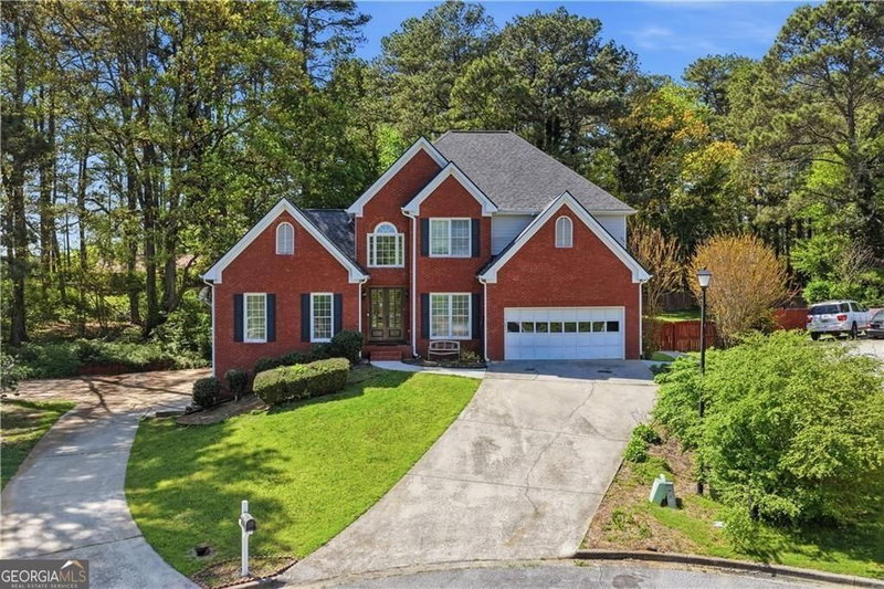 2255 Pinehaven Court SW