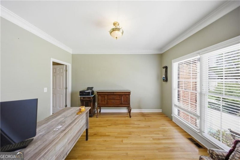 Photo 8 of 2255 Pinehaven Court SW