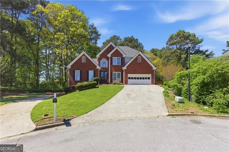 Photo 2 of 2255 Pinehaven Court SW