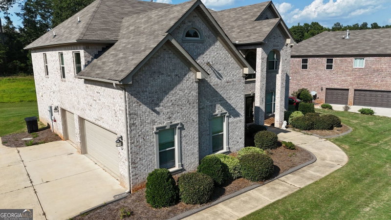 Photo 3 of 171 Barclay Drive